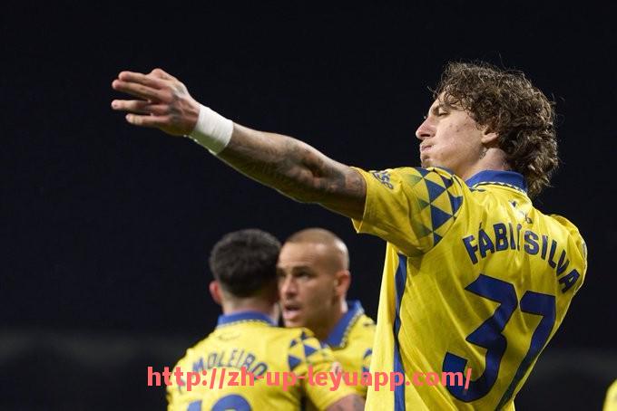 乐鱼体育入口-法甲里昂替补球员上场时间的统计与分析