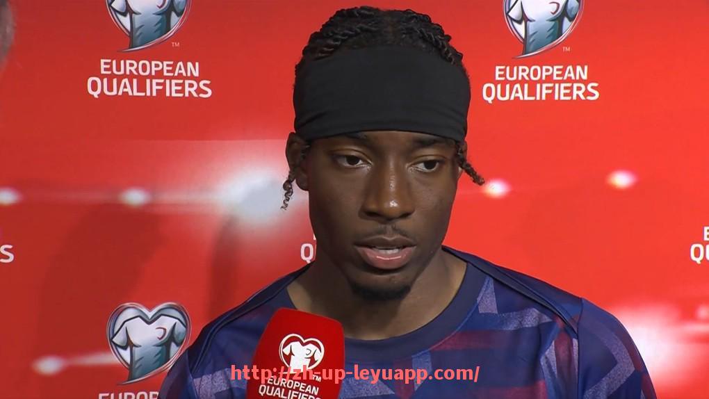 乐鱼体育入口-世俱杯现场DJ音乐播放列表及其营造氛围的实际效果